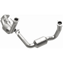 Load image into Gallery viewer, MagnaFlow Exhaust Products 24490 HM Grade Direct-Fit Catalytic Converter for Select Jeep Commander, Jeep Grand Cherokee