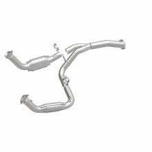Load image into Gallery viewer, MagnaFlow Exhaust Products 21-252 OEM Grade Direct-Fit Catalytic Converter for Select Chevrolet Silverado HD, Chevrolet Silverado HD, GMC Sierra HD, GMC Sierra HD