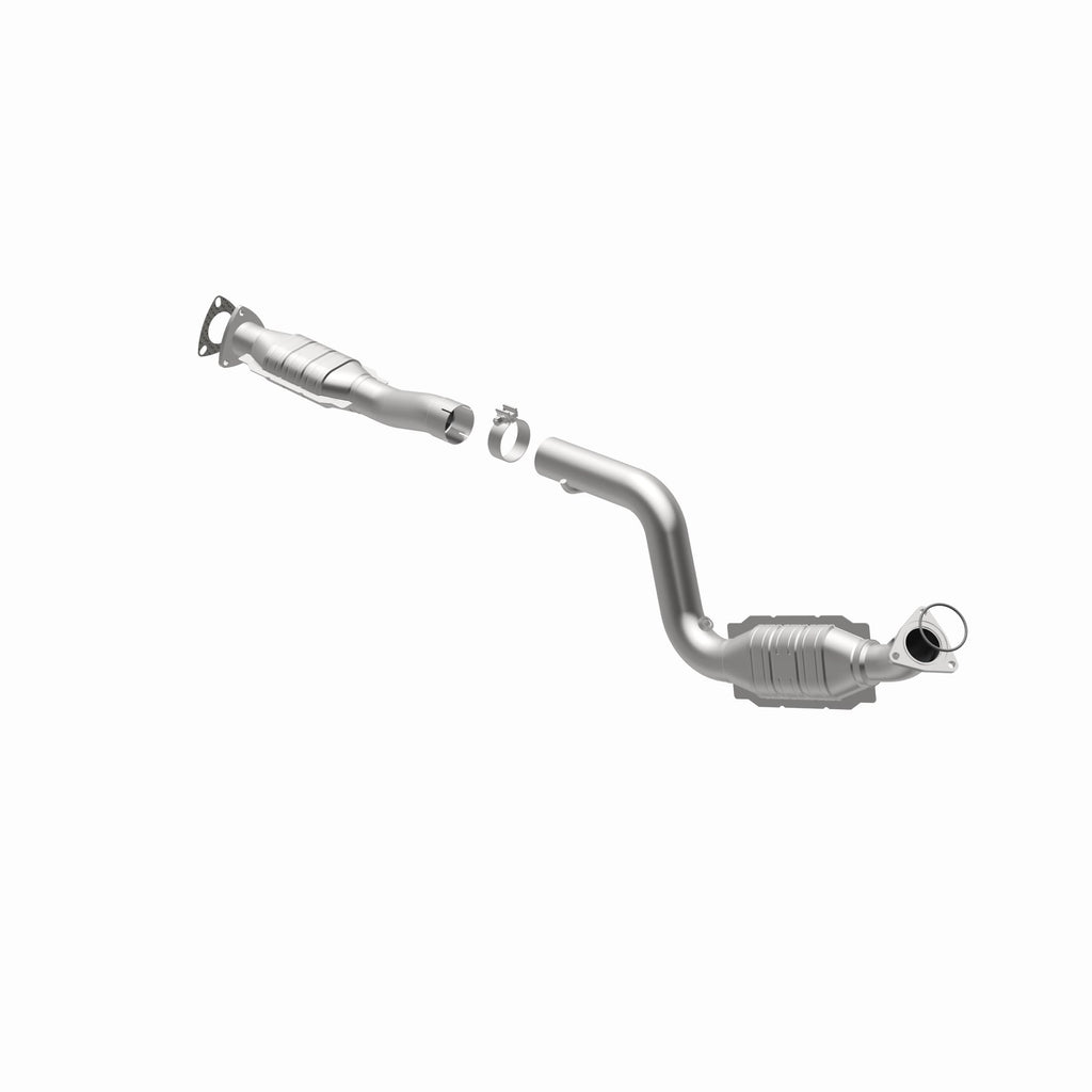 MagnaFlow Exhaust Products 51534 OEM Grade Direct-Fit Catalytic Converter for Select Chevrolet Express 2500, Chevrolet Express 3500, GMC Savana 2500, GMC Savana
