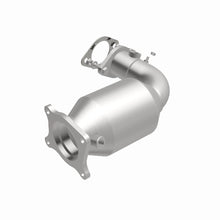 Load image into Gallery viewer, MagnaFlow Exhaust Products 5481621 California CARB Direct-Fit Catalytic Converter for Select Subaru Forester