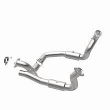 Load image into Gallery viewer, MagnaFlow Exhaust Products 5551297 California CARB Direct-Fit Catalytic Converter for Select Ford F-250 Super Duty, Ford F-350 Super Duty