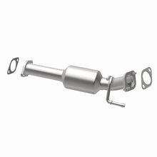 Load image into Gallery viewer, MagnaFlow Exhaust Products 5571421 California CARB Direct-Fit Catalytic Converter for Select Chevrolet Sonic