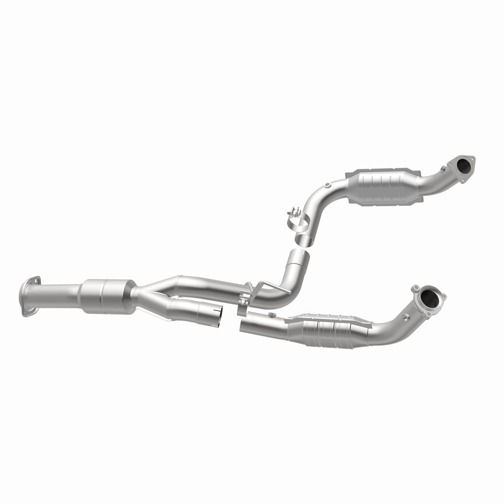 MagnaFlow Exhaust Products 51812 OEM Grade Direct-Fit Catalytic Converter for Select Chevrolet Silverado HD, Chevrolet Silverado HD, GMC Sierra HD, GMC Sierra HD