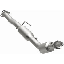 Load image into Gallery viewer, MagnaFlow Exhaust Products 551112 California CARB Direct-Fit Catalytic Converter for Select Ford Ranger