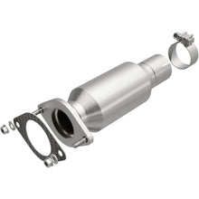 Load image into Gallery viewer, MagnaFlow Exhaust Products 5592221 California CARB Direct-Fit Catalytic Converter for Select Cadillac SRX, Saab 9-4X