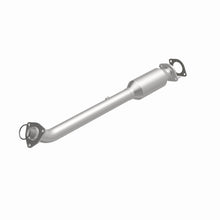 Load image into Gallery viewer, MagnaFlow Exhaust Products 5592602 California CARB Direct-Fit Catalytic Converter for Select Nissan Frontier, Suzuki Equator