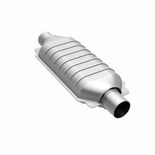 Load image into Gallery viewer, MagnaFlow Exhaust Products 95506 Standard Grade Universal Catalytic Converter for Select Dodge Ram 2500, Dodge Ram 3500, Oldsmobile Custom Cruiser