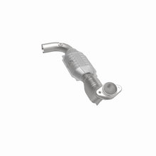 Load image into Gallery viewer, MagnaFlow Exhaust Products 447177 California CARB Direct-Fit Catalytic Converter for Select Ford E-150 Econoline, Ford E-150 Econoline Club Wagon, Ford Expedition, Ford F-150, Ford F-250