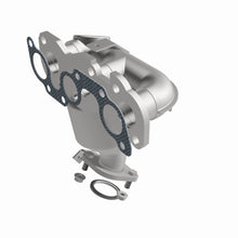 Load image into Gallery viewer, MagnaFlow Exhaust Products 452136 California CARB Manifold Catalytic Converter for Select Toyota Avalon