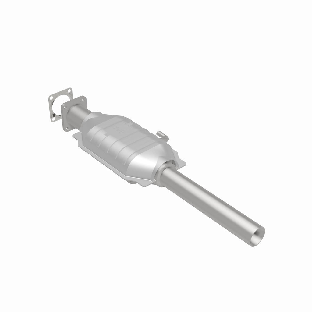 MagnaFlow Exhaust Products 23225 Standard Grade Direct-Fit Catalytic Converter for Select Jeep Wrangler