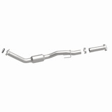 Load image into Gallery viewer, MagnaFlow Exhaust Products 4651022 California CARB Direct-Fit Catalytic Converter for Select Chevrolet Trailblazer EXT, GMC Envoy XL, GMC Envoy XUV