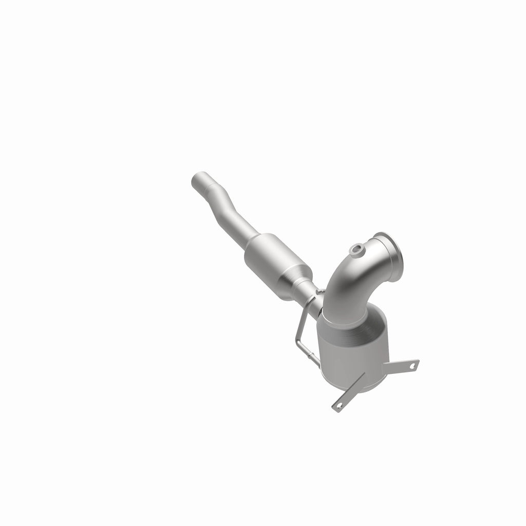 MagnaFlow Exhaust Products 280134 OEM Grade Direct-Fit Catalytic Converter for Select Volkswagen Jetta