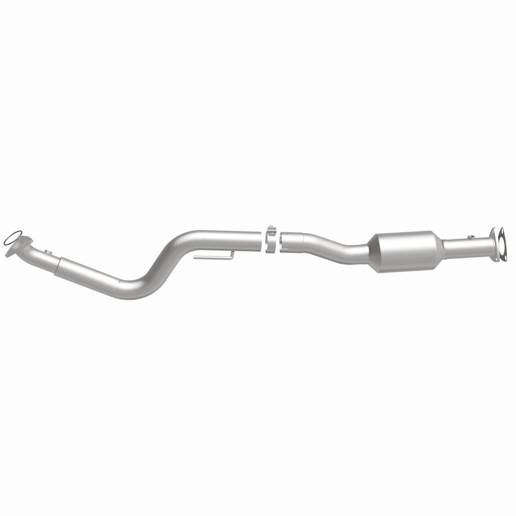 MagnaFlow Exhaust Products 280428 OEM Grade Direct-Fit Catalytic Converter for Select Chevrolet Express 4500, GMC Savana