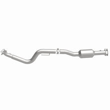 Load image into Gallery viewer, MagnaFlow Exhaust Products 280428 OEM Grade Direct-Fit Catalytic Converter for Select Chevrolet Express 4500, GMC Savana