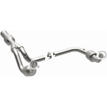 Load image into Gallery viewer, MagnaFlow Exhaust Products 5582616 California CARB Direct-Fit Catalytic Converter for Select Cadillac Escalade, Cadillac Escalade ESV, Cadillac Escalade EXT, Chevrolet Silverado 1500, GMC Sierra 1500, GMC Yukon, GMC Yukon XL