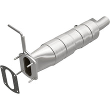 Load image into Gallery viewer, MagnaFlow Exhaust Products 280436 OEM Grade Direct-Fit Catalytic Converter for Select Ford F-53 Motorhome Chassis, Ford F-59 Commercial Stripped Chassis