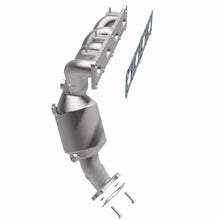 Load image into Gallery viewer, MagnaFlow Exhaust Products 5551158 California CARB Manifold Catalytic Converter for Select Jeep Cherokee