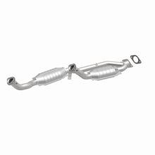 Load image into Gallery viewer, MagnaFlow Exhaust Products 4451543 California CARB Direct-Fit Catalytic Converter for Select Ford Windstar