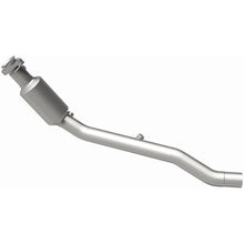 Load image into Gallery viewer, MagnaFlow Exhaust Products 4651718 California CARB Direct-Fit Catalytic Converter for Select Land Rover LR3, Land Rover Range Rover Sport