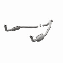 Load image into Gallery viewer, MagnaFlow Exhaust Products 93690 HM Grade Direct-Fit Catalytic Converter for Select Land Rover Defender 90, Land Rover Discovery