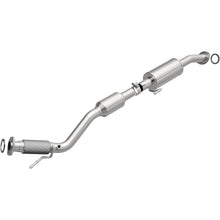 Load image into Gallery viewer, MagnaFlow Exhaust Products 280111 OEM Grade Direct-Fit Catalytic Converter for Select Lexus ES250, Lexus ES300h, Toyota Avalon, Toyota Camry