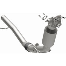 Load image into Gallery viewer, MagnaFlow Exhaust Products 21-958 OEM Grade Direct-Fit Catalytic Converter for Select Jeep Wrangler