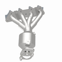 Load image into Gallery viewer, MagnaFlow Exhaust Products 6511429 California CARB Manifold Catalytic Converter for Select Kia Soul