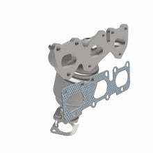 Load image into Gallery viewer, MagnaFlow Exhaust Products 22-090 OEM Grade Manifold Catalytic Converter for Select Hyundai Palisade, Hyundai Santa Fe, Hyundai Santa Fe XL, Kia Sorento, Kia Telluride