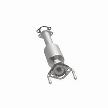 Load image into Gallery viewer, MagnaFlow Exhaust Products 5571421 California CARB Direct-Fit Catalytic Converter for Select Chevrolet Sonic
