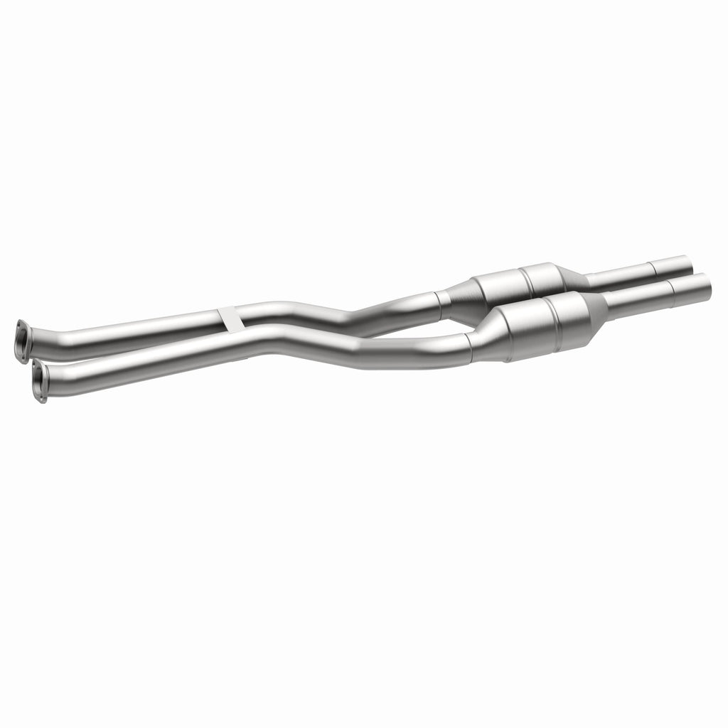 MagnaFlow Exhaust Products 5671760 California CARB Direct-Fit Catalytic Converter for Select BMW 325Ci, BMW 325i