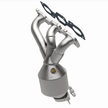 Load image into Gallery viewer, MagnaFlow Exhaust Products 5531920 California CARB Manifold Catalytic Converter for Select Ford Escape, Mercury Mariner