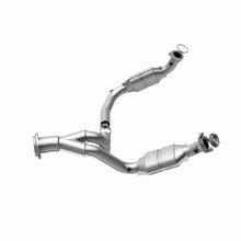 Load image into Gallery viewer, MagnaFlow Exhaust Products 49631 OEM Grade Direct-Fit Catalytic Converter for Select Cadillac Escalade, Cadillac Escalade ESV, Cadillac Escalade EXT, Chevrolet Silverado 1500, Chevrolet Tahoe, GMC Sierra 1500, GMC Yukon, GMC Yukon XL