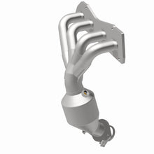 Load image into Gallery viewer, MagnaFlow Exhaust Products 5531519 California CARB Manifold Catalytic Converter for Select Toyota Camry