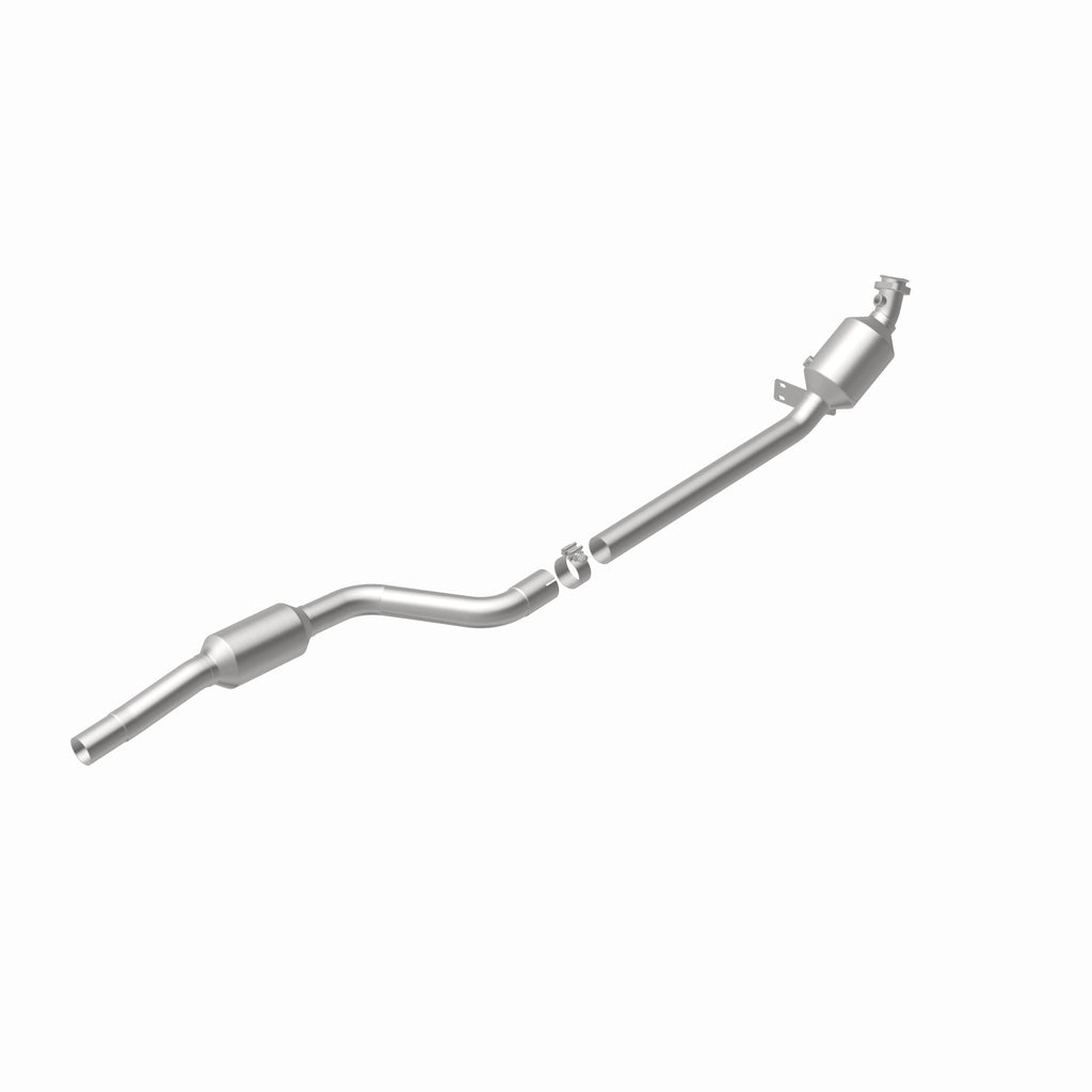 MagnaFlow Exhaust Products 21-448 OEM Grade Direct-Fit Catalytic Converter for Select Mercedes-Benz C300, Mercedes-Benz C350, Mercedes-Benz E350, Mercedes-Benz E400, Mercedes-Benz GLK350