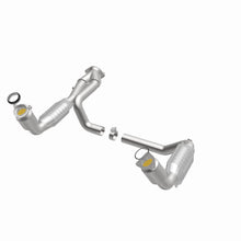 Load image into Gallery viewer, MagnaFlow Exhaust Products 458062 California CARB Direct-Fit Catalytic Converter for Select Cadillac Escalade, Chevrolet Avalanche 1500, Chevrolet Silverado 1500, Chevrolet Suburban 1500, Chevrolet Tahoe, GMC Sierra 1500, GMC Yukon, GMC Yukon XL