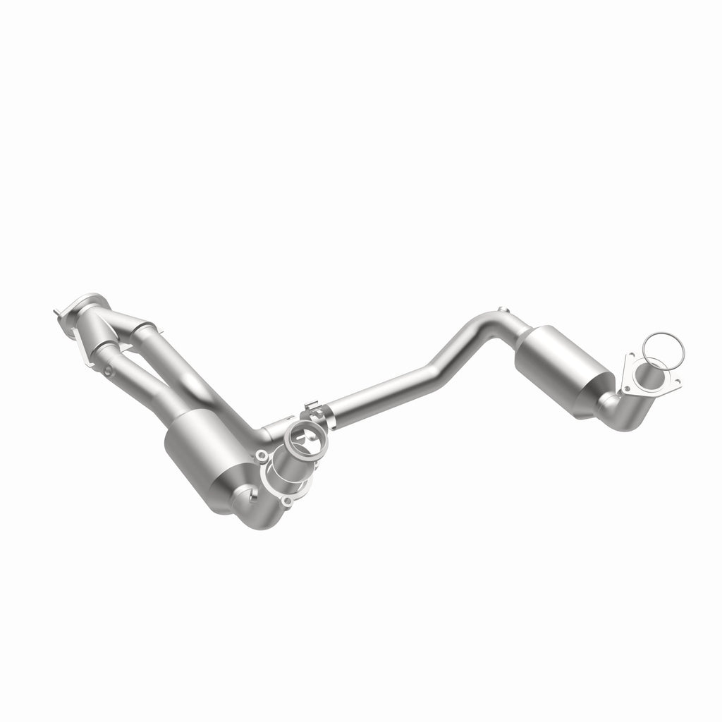 MagnaFlow Exhaust Products 4551419 California CARB Direct-Fit Catalytic Converter for Select Cadillac Escalade, Chevrolet Avalanche 1500, Chevrolet Silverado 1500, Chevrolet Suburban 1500, Chevrolet Tahoe, GMC Sierra 1500, GMC Yukon, GMC Yukon XL