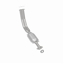 Load image into Gallery viewer, MagnaFlow Exhaust Products 3391618 California CARB Direct-Fit Catalytic Converter for Select Geo Tracker, Suzuki Sidekick