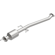 Load image into Gallery viewer, MagnaFlow Exhaust Products 280116 OEM Grade Direct-Fit Catalytic Converter for Select Toyota Highlander