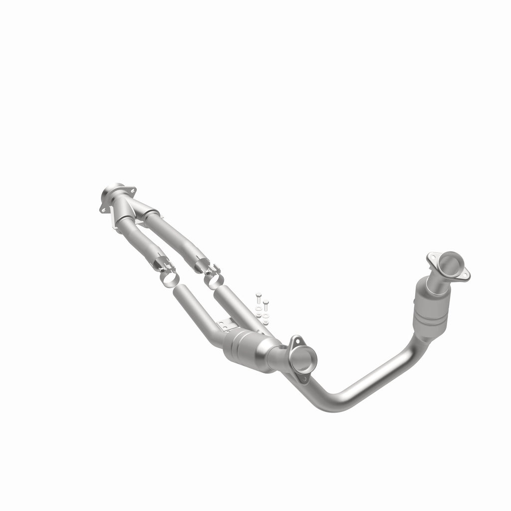 MagnaFlow Exhaust Products 52436 OEM Grade Direct-Fit Catalytic Converter for Select Ford Transit-150, Ford Transit-250, Ford Transit-350, Ford Transit-350 HD
