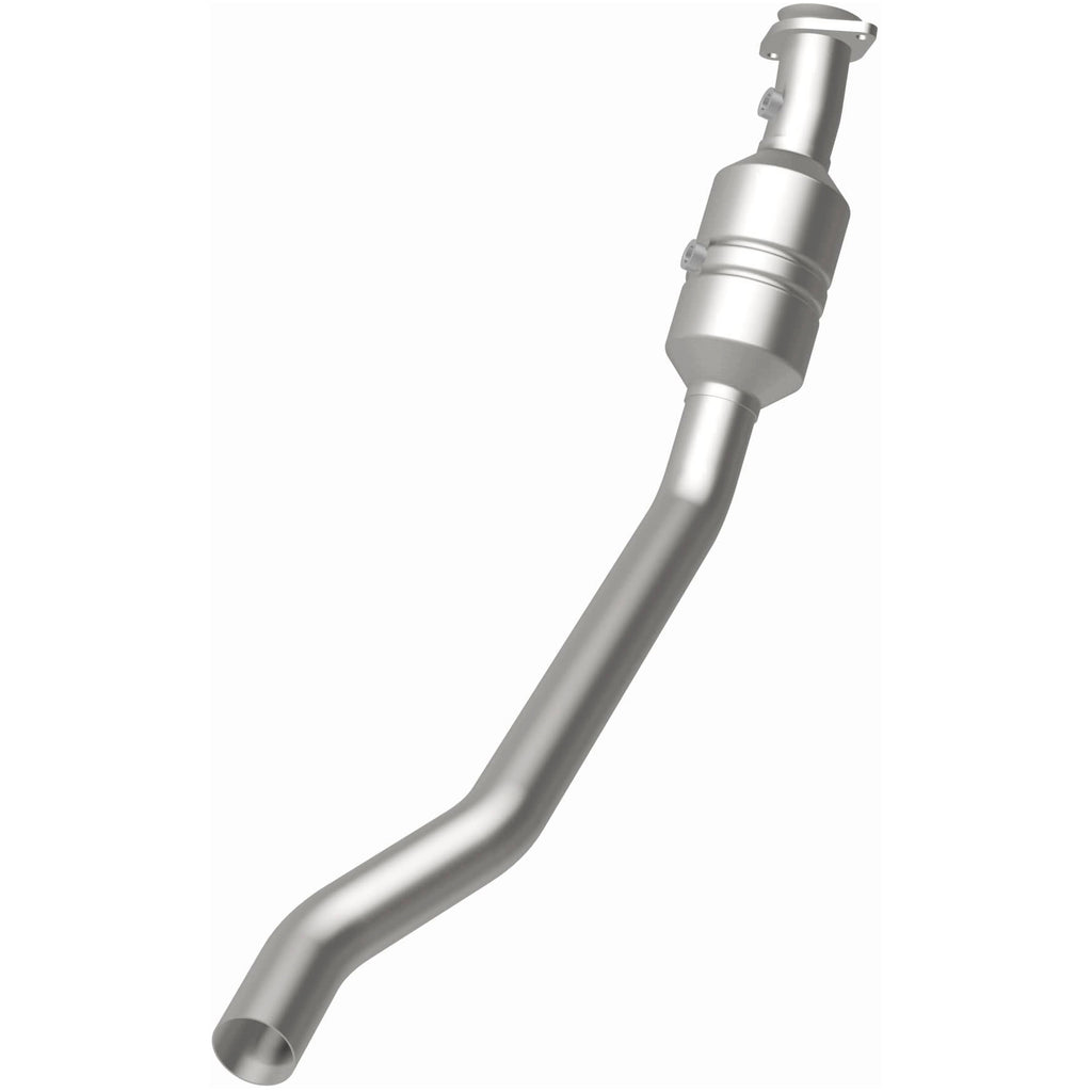 MagnaFlow Exhaust Products 49739 OEM Grade Direct-Fit Catalytic Converter for Select Dodge Durango, Jeep Grand Cherokee