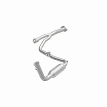Load image into Gallery viewer, MagnaFlow Exhaust Products 49582 OEM Grade Direct-Fit Catalytic Converter for Select Jeep Liberty