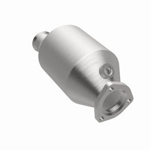 Load image into Gallery viewer, MagnaFlow Exhaust Products 3391449 California CARB Direct-Fit Catalytic Converter for Select Volkswagen Transporter