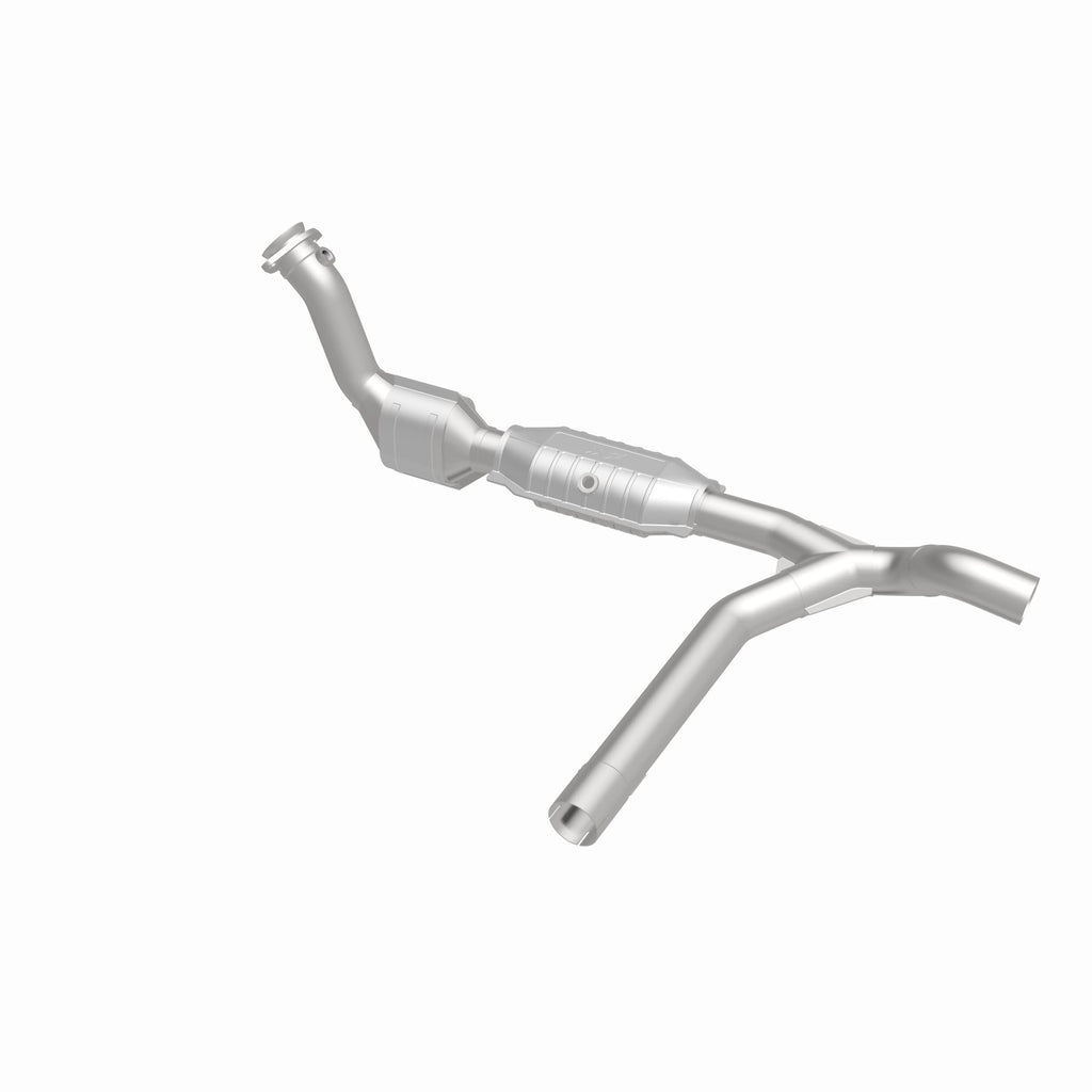 MagnaFlow Exhaust Products 51116 OEM Grade Direct-Fit Catalytic Converter for Select Ford Expedition
