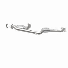 Load image into Gallery viewer, MagnaFlow Exhaust Products 441122 California CARB Direct-Fit Catalytic Converter for Select Lincoln Continental
