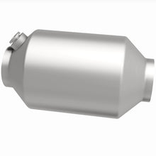 Load image into Gallery viewer, MagnaFlow Exhaust Products 51046 OEM Grade Universal Catalytic Converter for Select Chevrolet Express 2500, Chevrolet Express 3500, Chevrolet Express 4500, Chevrolet Silverado 1500, Chevrolet Silverado LD, Chevrolet Suburban, Chevrolet Tahoe, GMC Savana