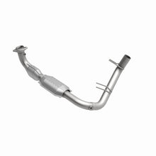 Load image into Gallery viewer, MagnaFlow Exhaust Products 447129 California CARB Direct-Fit Catalytic Converter for Select Ford Expedition, Ford F-150, Ford F-250, Lincoln Navigator