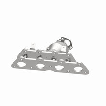 Load image into Gallery viewer, MagnaFlow Exhaust Products 5531429 California CARB Manifold Catalytic Converter for Select Hyundai Accent, Hyundai Veloster, Kia Rio, Kia Soul