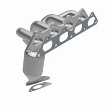 Load image into Gallery viewer, MagnaFlow Exhaust Products 49314 OEM Grade Manifold Catalytic Converter for Select Chrysler Sebring, Dodge Stratus, Mitsubishi Eclipse, Mitsubishi Galant