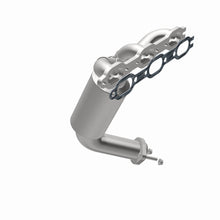 Load image into Gallery viewer, MagnaFlow Exhaust Products 51061 OEM Grade Manifold Catalytic Converter for Select Chrysler Pacifica, Chrysler Sebring, Chrysler Town &amp; Country, Dodge Avenger, Dodge Grand Caravan, Dodge Journey, Volkswagen Routan