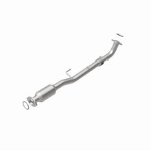 Load image into Gallery viewer, MagnaFlow Exhaust Products 5571435 California CARB Direct-Fit Catalytic Converter for Select Toyota Camry